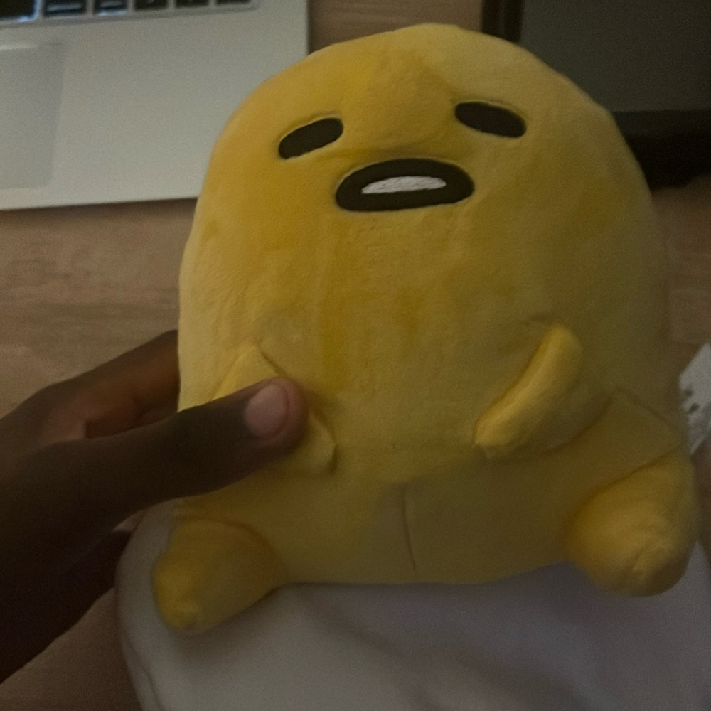 I’m selling a plushly